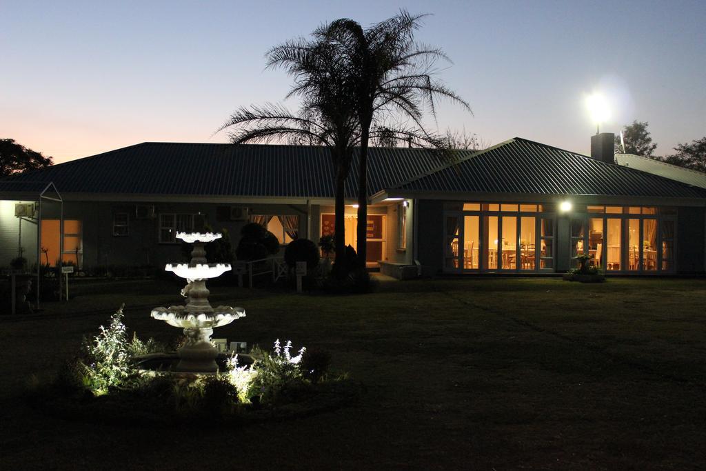 Nauntons Guest House & Wedding Venue レディスミス エクステリア 写真