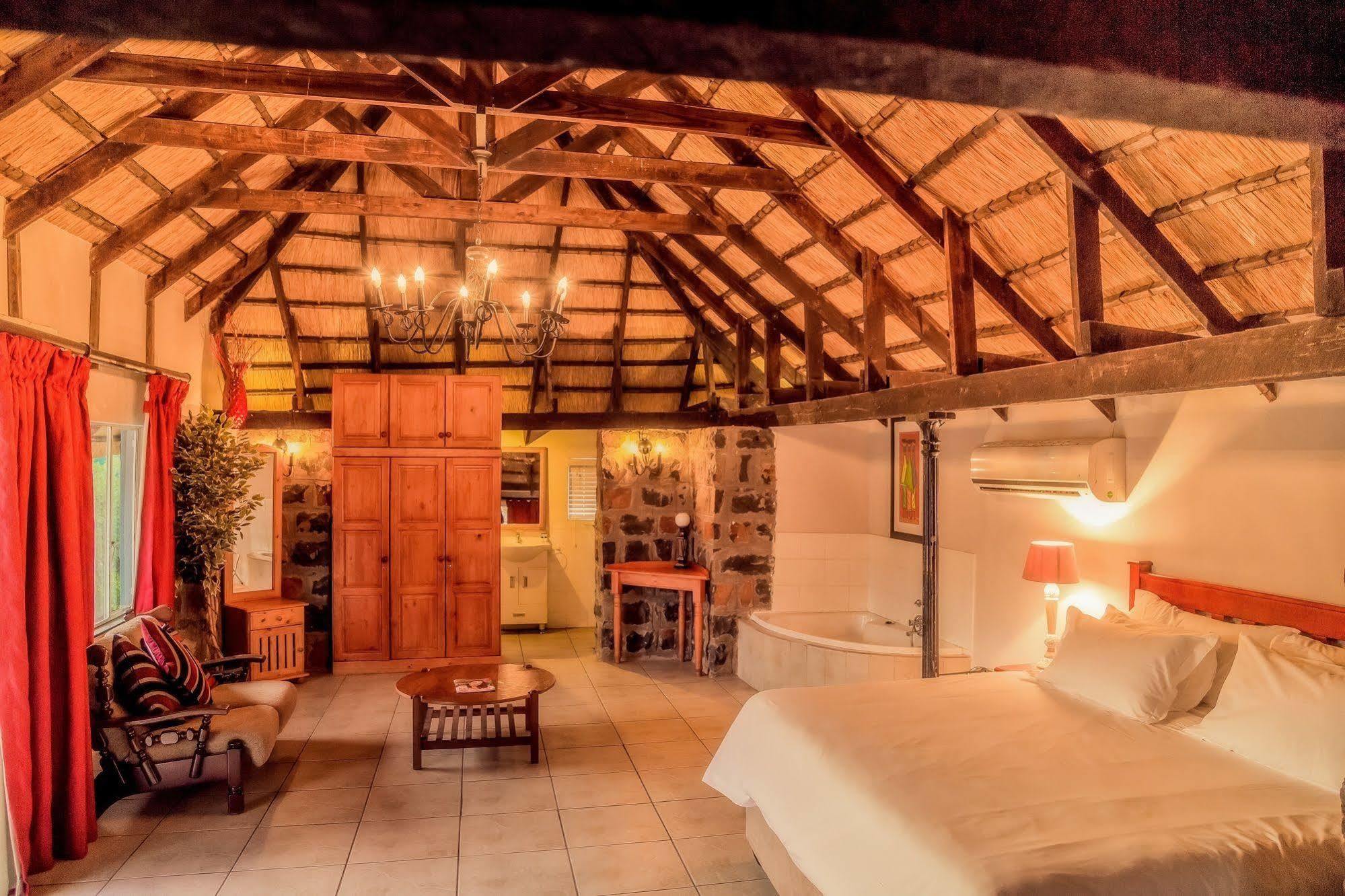 Nauntons Guest House & Wedding Venue レディスミス エクステリア 写真